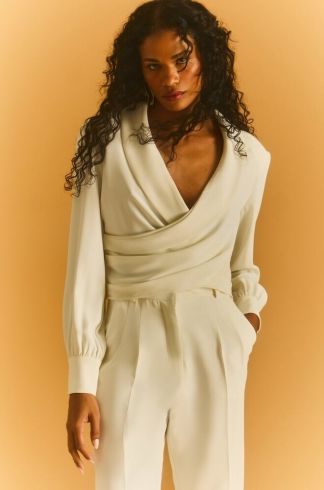 Blusa com Transpasse Frontal Florea Lichia Branco