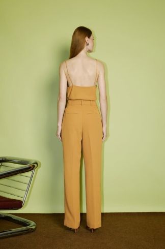 Calça Reta Casulo Gafanhoto Camelo