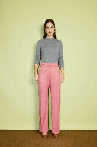 Calça Reta em Cetim Casulo Mel Rosa