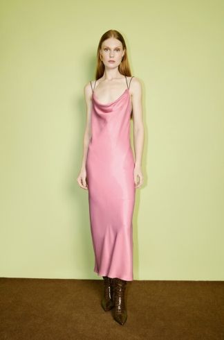 Vestido Midi em Cetim Alças Finas Casulo Mel Rosa