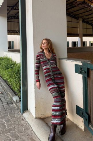 Vestido Cardigan em Tricot Casulo Aranha Bordô