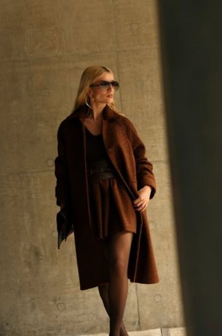 Vestido Curto Evasê em Tricot e Lã Casulo Colmeia Marrom
