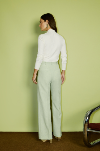 Blusa Manga Longa em Tricot Casulo Crisálida Off White