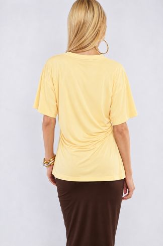 T-Shirt Assimétrica Travessia Tule Amarelo